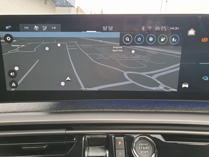 More views of Peugeot 3008