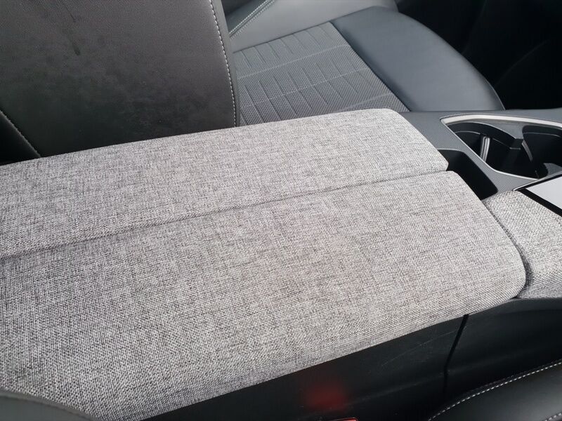 More views of Peugeot 3008