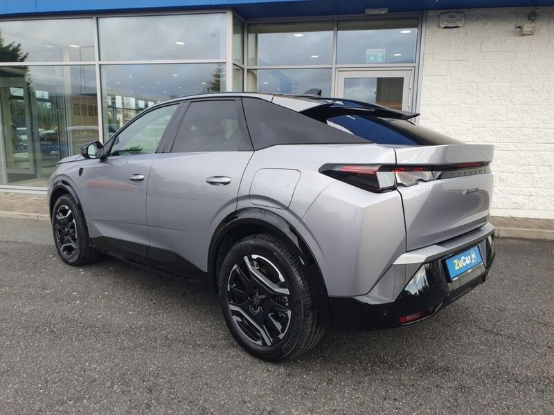 More views of Peugeot 3008