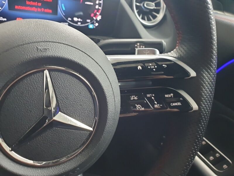 More views of Mercedes-Benz GLA