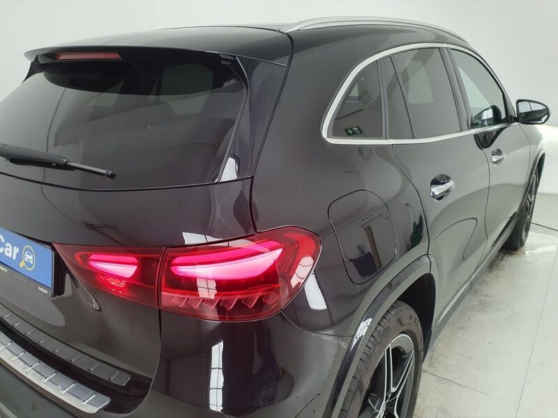 More views of Mercedes-Benz GLA