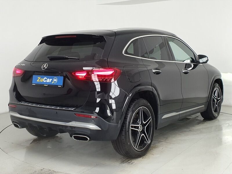 More views of Mercedes-Benz GLA