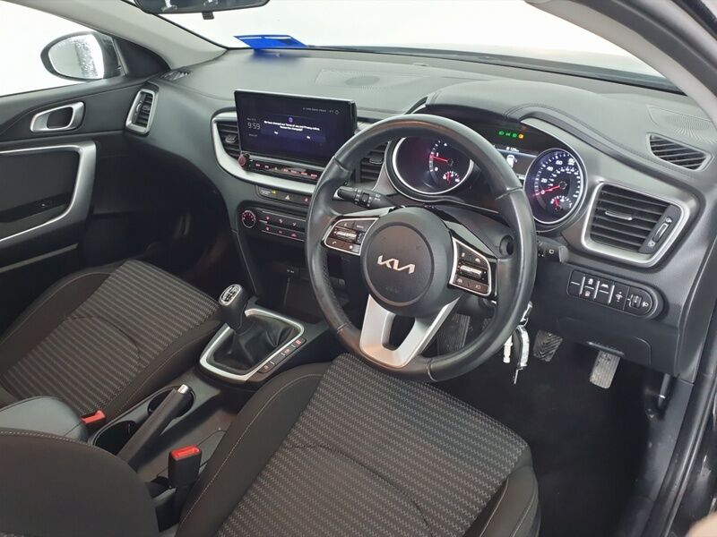 More views of Kia Ceed