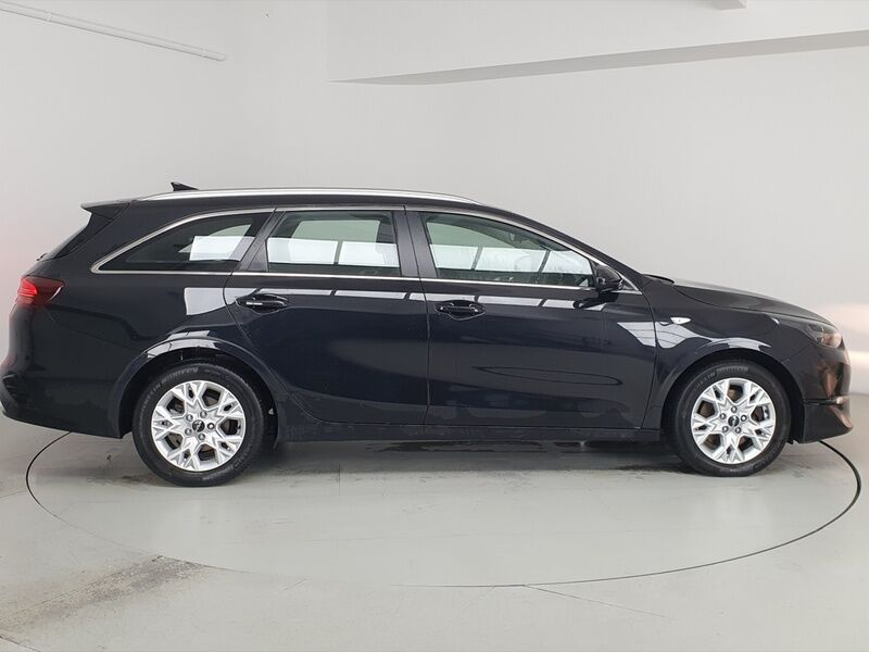 More views of Kia Ceed