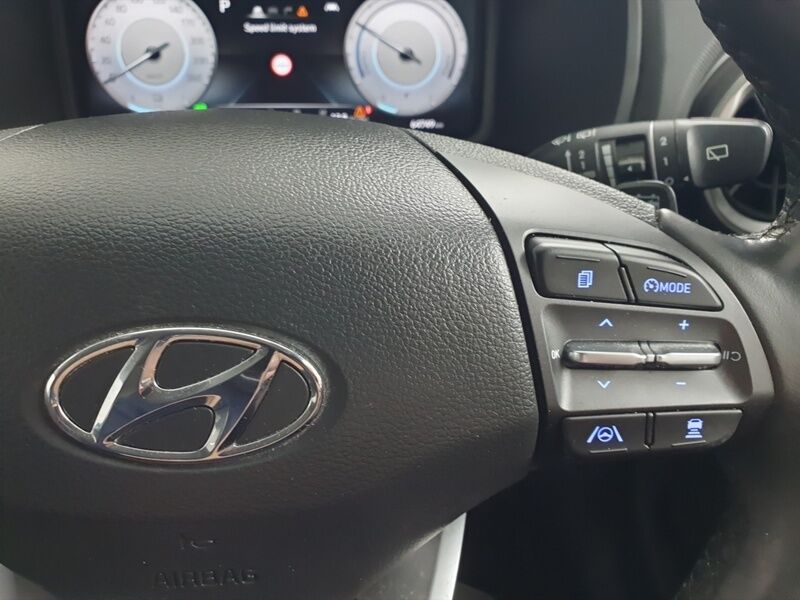 More views of Hyundai KONA