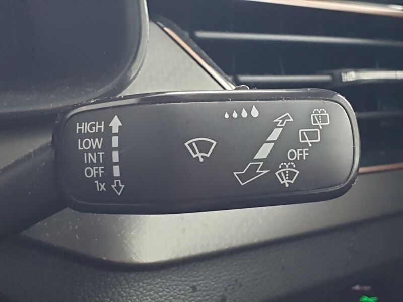 More views of Skoda Kamiq