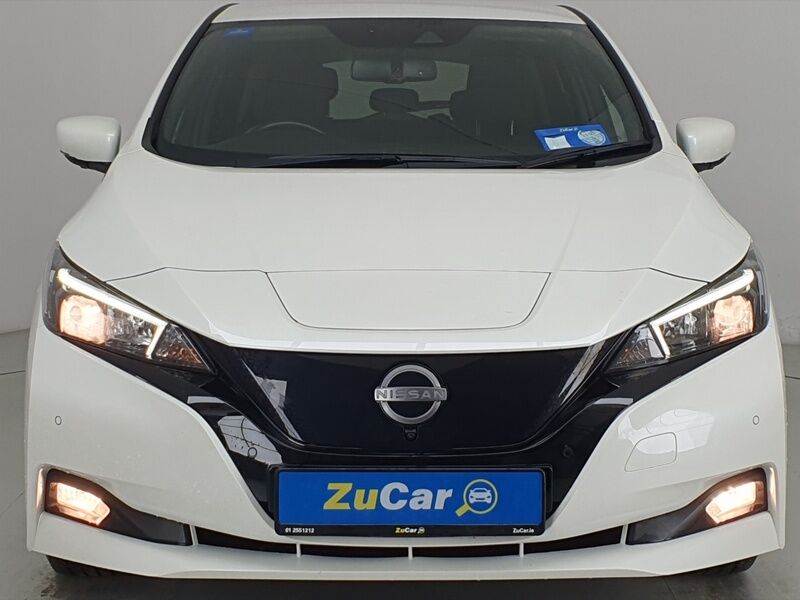 More views of Nissan Leaf