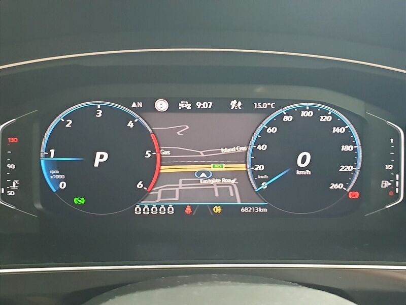 More views of Volkswagen Tiguan Allspace