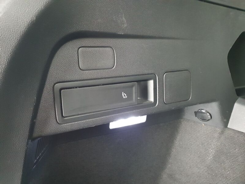 More views of Volkswagen Tiguan Allspace