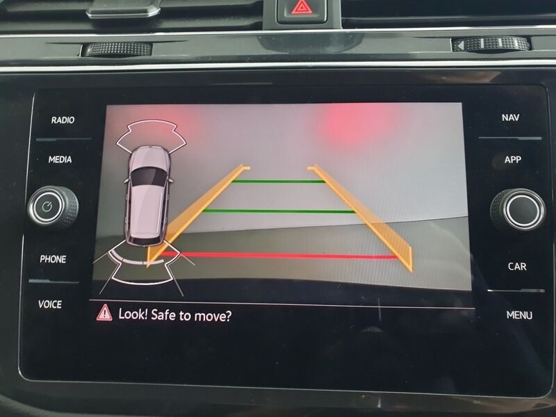 More views of Volkswagen Tiguan Allspace