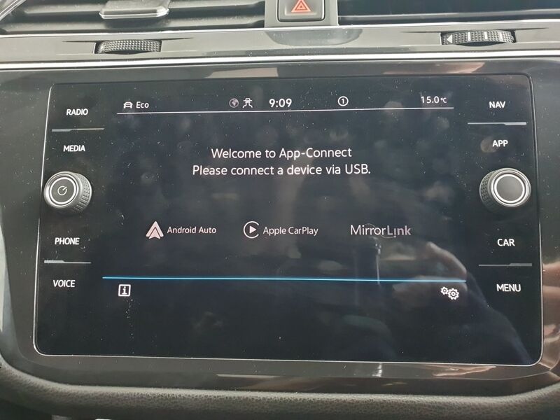 More views of Volkswagen Tiguan Allspace