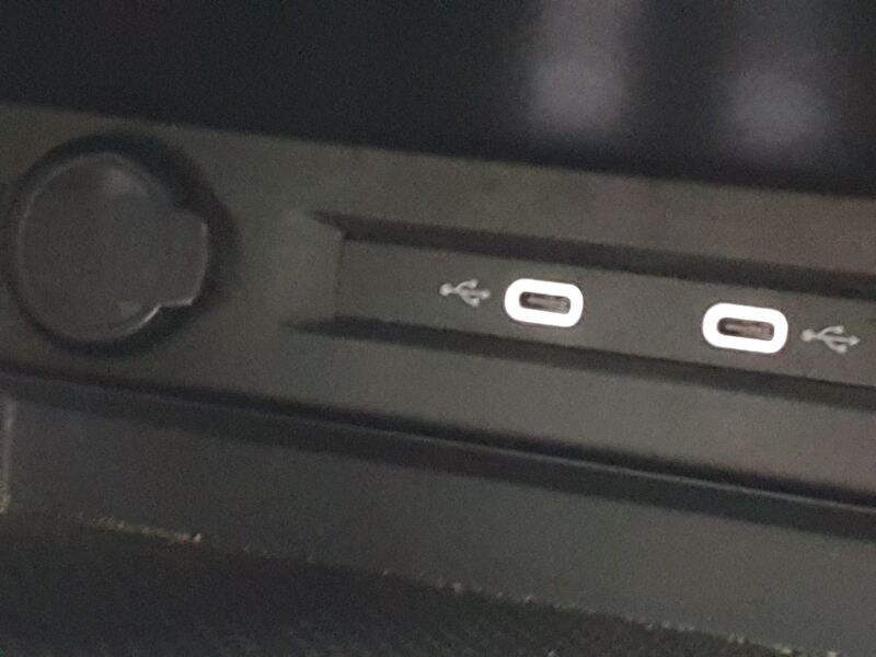 More views of Volkswagen Tiguan Allspace