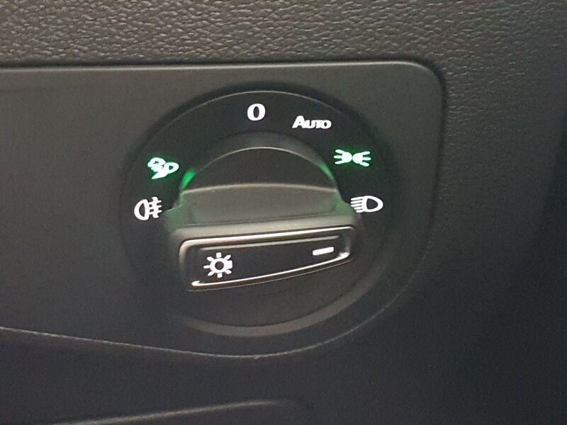 More views of Volkswagen Tiguan Allspace