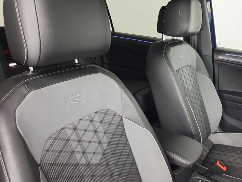 More views of Volkswagen Tiguan Allspace