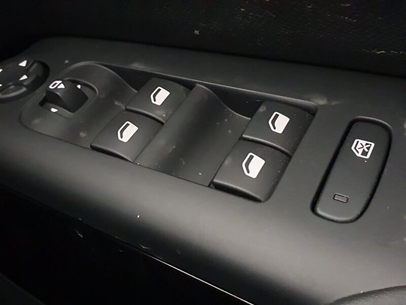 More views of Citroen C5 Aircross