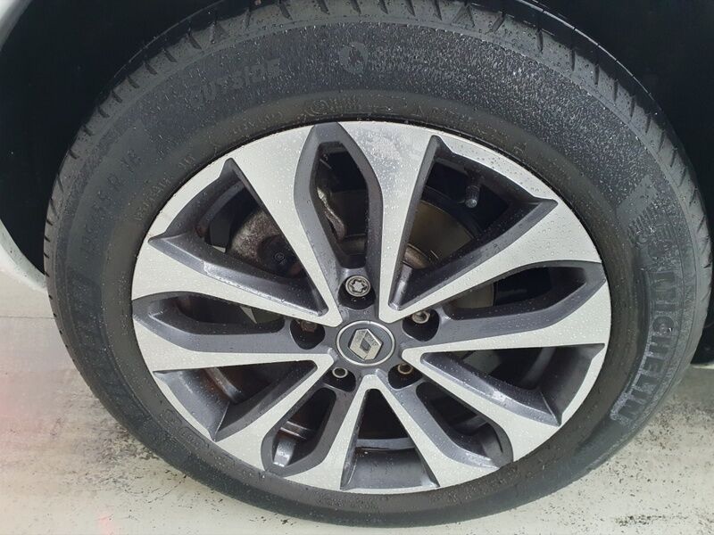 More views of Renault Zoe