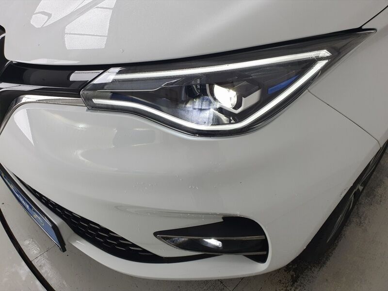 More views of Renault Zoe