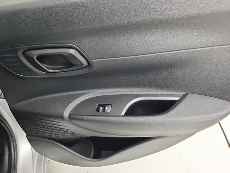 More views of Hyundai i20