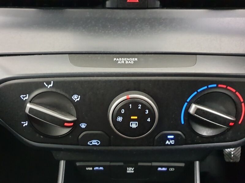 More views of Hyundai i20