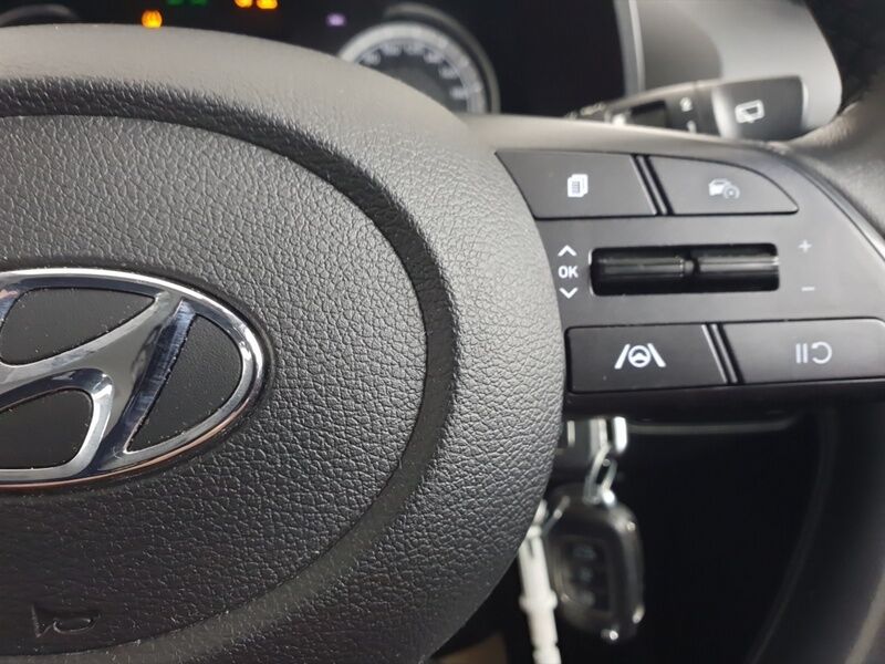 More views of Hyundai i20