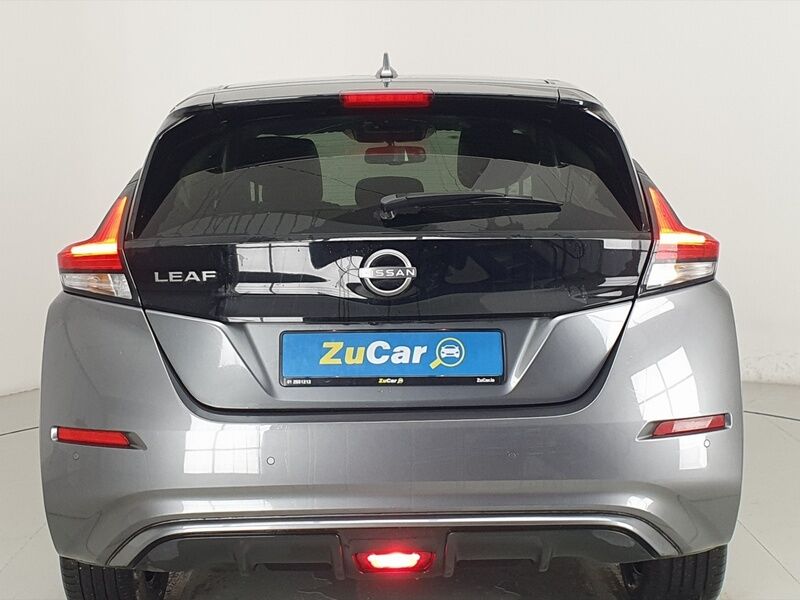 More views of Nissan Leaf