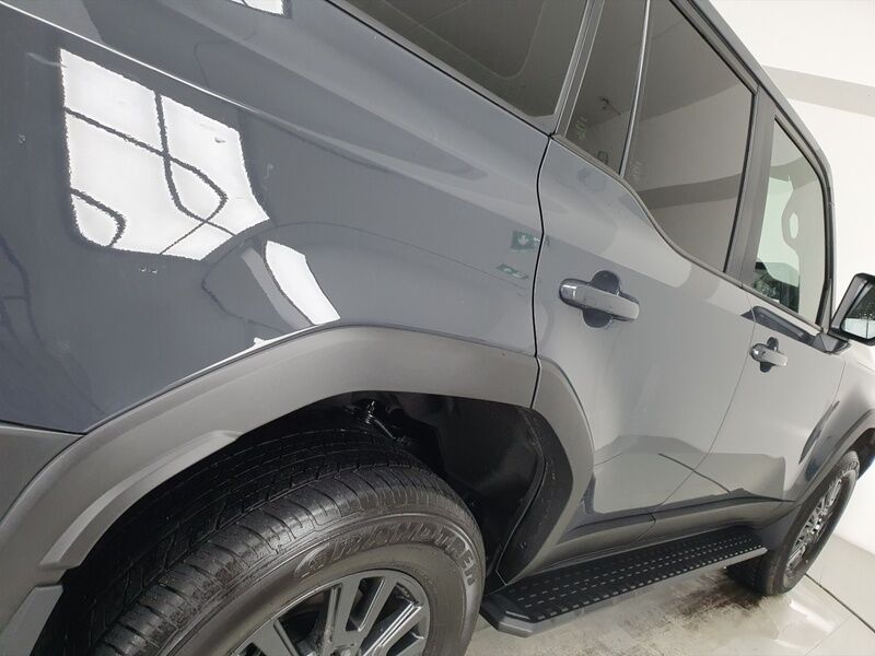 More views of Toyota Land Cruiser