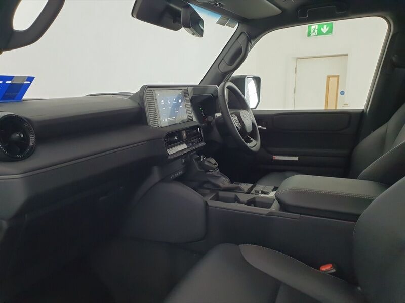 More views of Toyota Land Cruiser