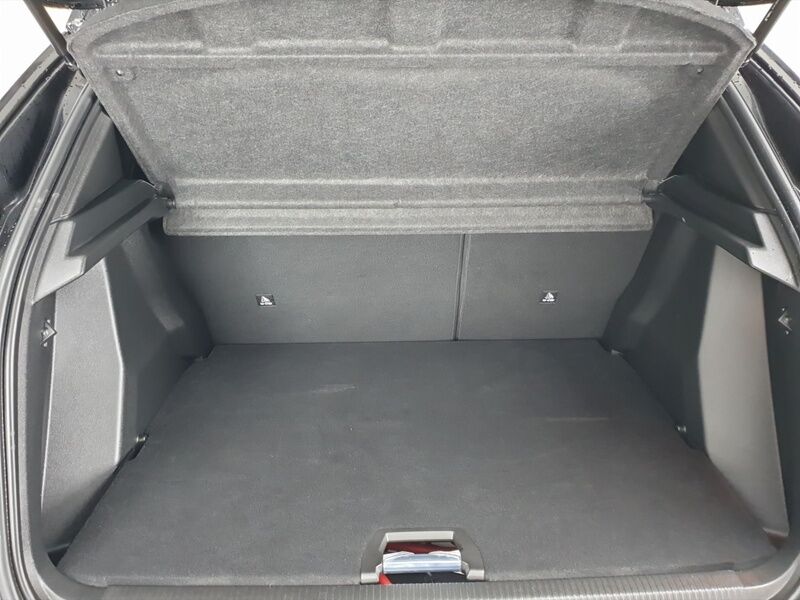 More views of Peugeot 2008