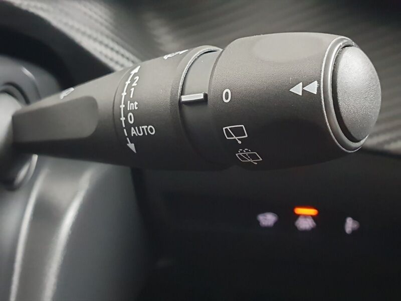 More views of Peugeot 2008