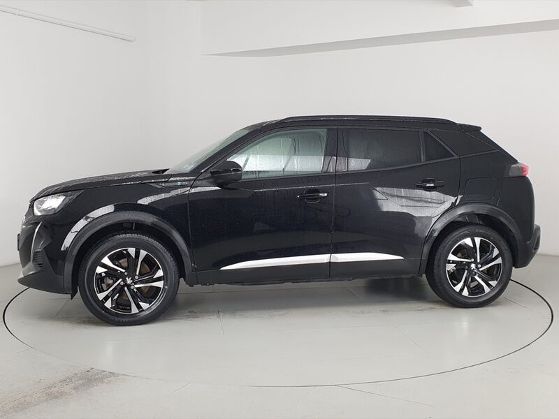 More views of Peugeot 2008