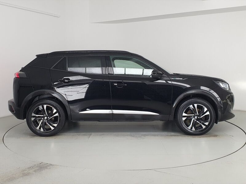 More views of Peugeot 2008