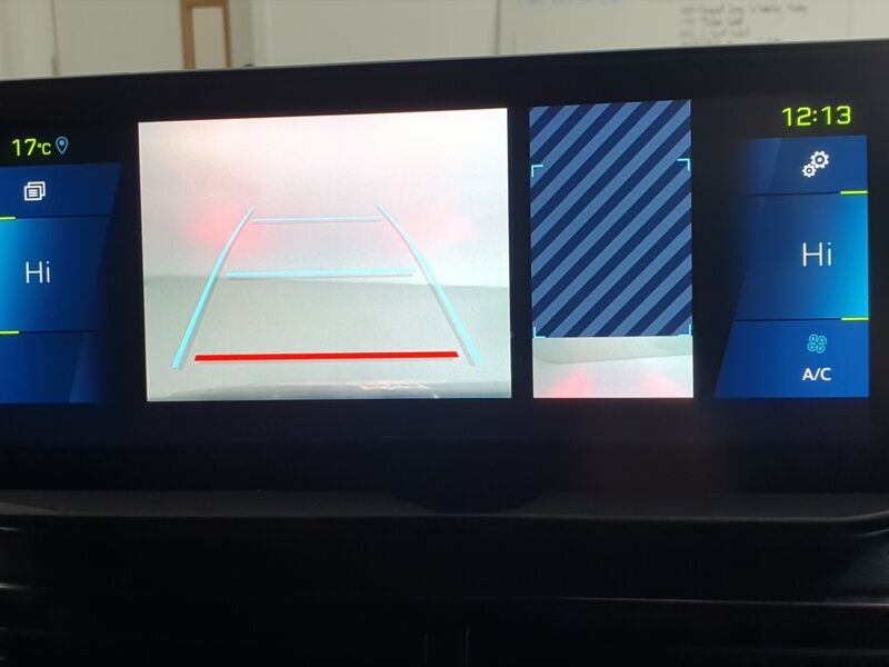 More views of Peugeot 3008