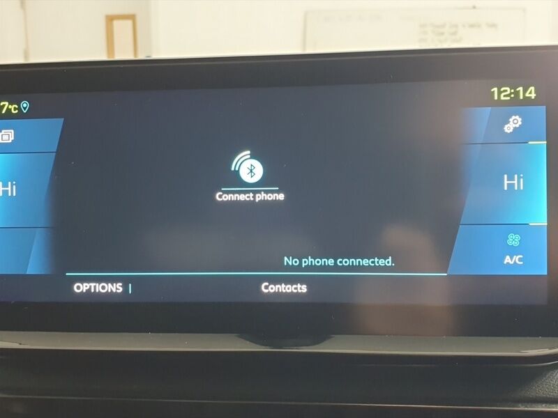 More views of Peugeot 3008