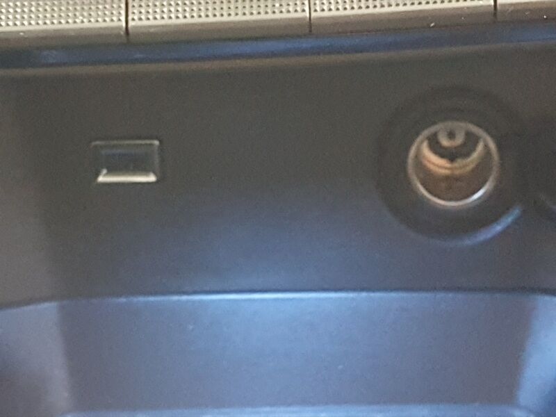 More views of Peugeot 3008