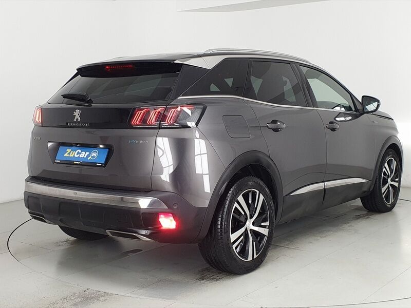 More views of Peugeot 3008