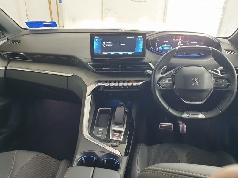 More views of Peugeot 3008