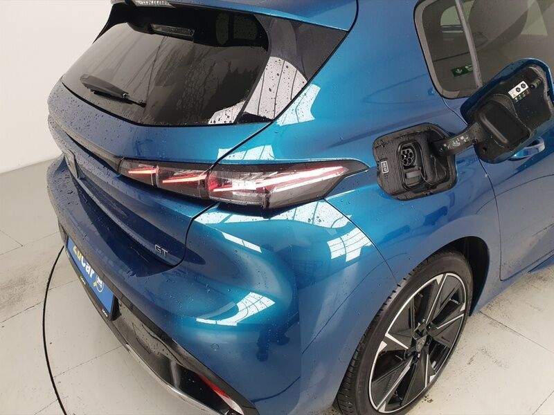 More views of Peugeot 308