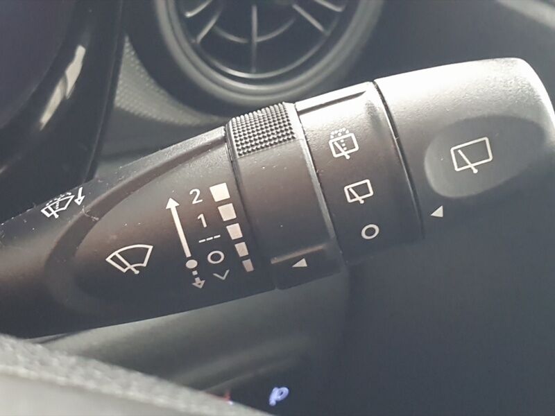 More views of Hyundai i10