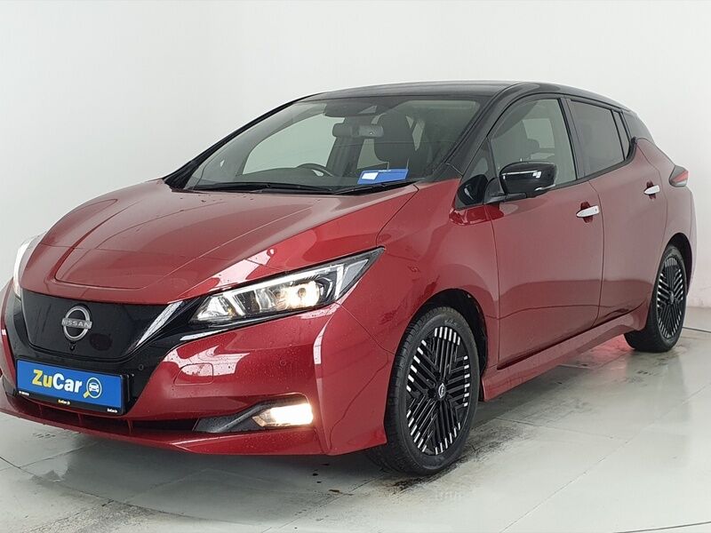 More views of Nissan Leaf