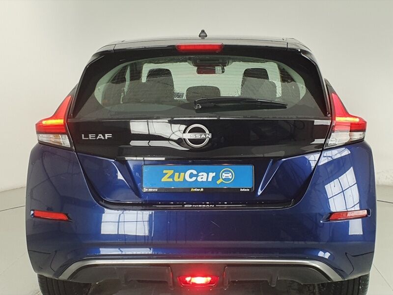 More views of Nissan Leaf