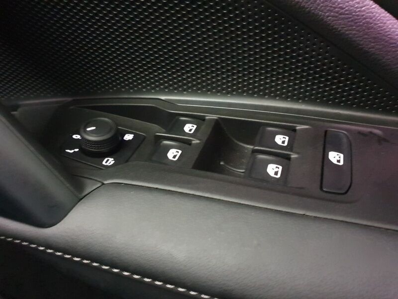 More views of Volkswagen Tiguan