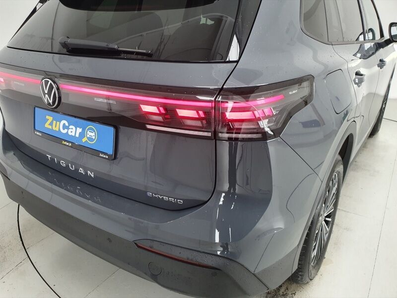 More views of Volkswagen Tiguan