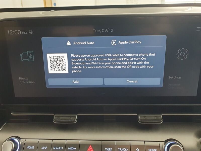 More views of Hyundai KONA