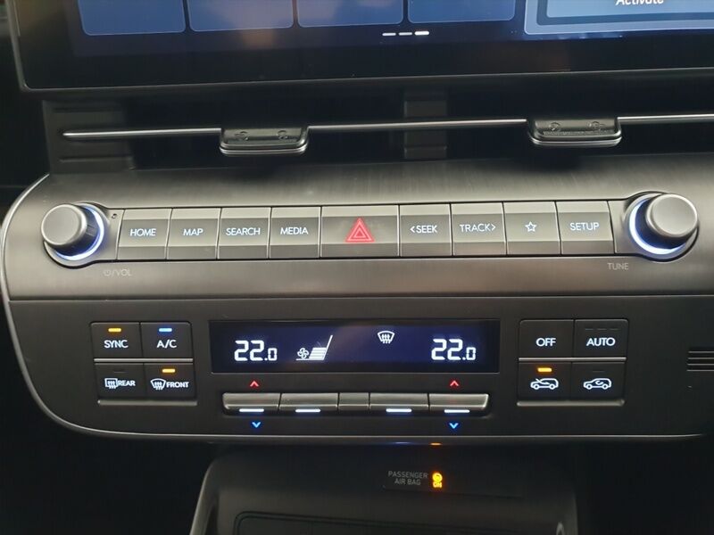 More views of Hyundai KONA