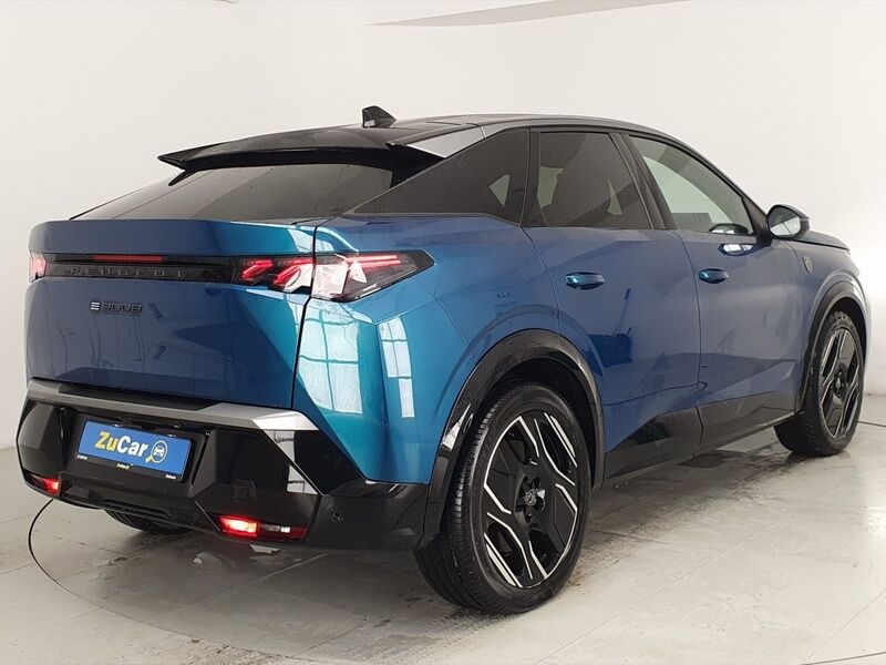 More views of Peugeot 3008