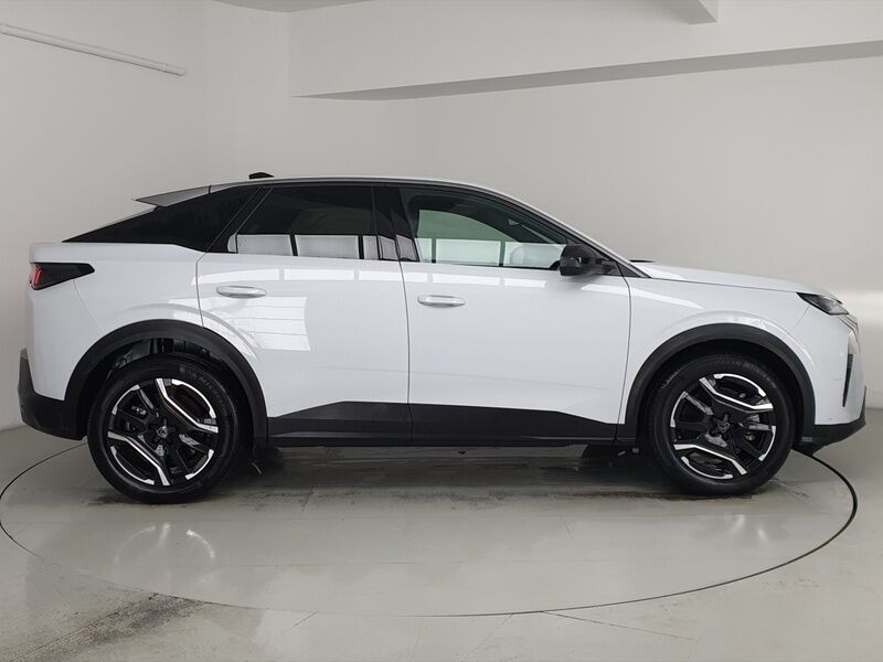 More views of Peugeot 3008