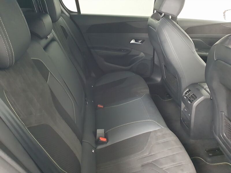 More views of Peugeot 308