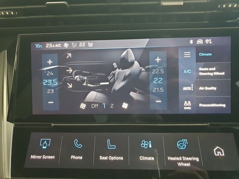 More views of Peugeot 308