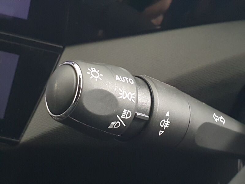 More views of Peugeot 308