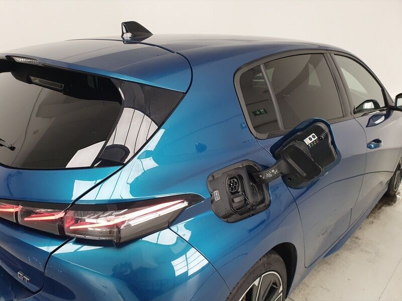 More views of Peugeot 308